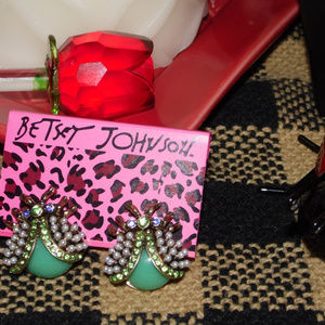 NWE BESTEY JOHNSON FASHION JEWELRY ~